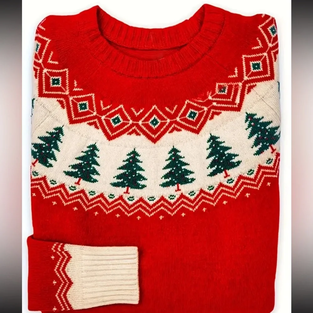 Retro Fair Isle Evergreen Sweater
Christmas Sweater
English Countryside Sweater